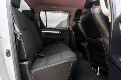 TOYOTA REVO DUAL CAB 2.4 PRERUNNER E PLUS AT ปี2019 (8กท9138)