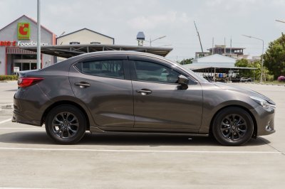 MAZDA 2 1.3 HIGH CONNECT AT ปี 2018 (7กว5156)