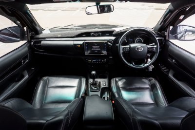 TOYOTA REVO DUAL CAB 2.4 PRERUNNER G ROCCO AT ปี2019 (กต7923)