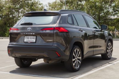 TOYOTA COROLLA CROSS 1.8 HYBRID PREMIUM SAFETY ปี2021 (1ขอ3340)