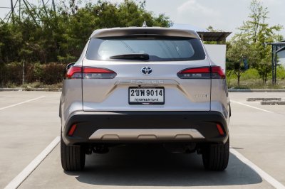 TOYOTA COROLLA CROSS 1.8 HYBRID PREMIUM ปี2022 (2ขพ9014)