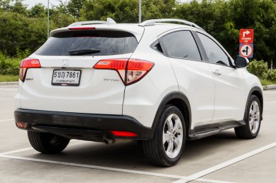 HONDA HR-V 1.8 E AT 2014 (5ขญ7861)