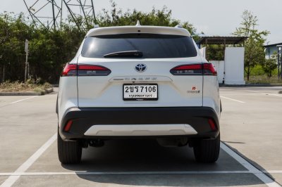 TOYOTA COROLLA CROSS 1.8 HYBRID PREMIUM SAFETY ปี2022 (2ขร7106)