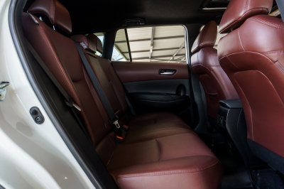 TOYOTA COROLLA CROSS 1.8 HYBRID PREMIUM SAFETY ปี2021 (1ขว4271)