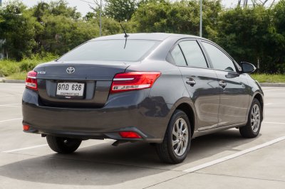 TOYOTA VIOS 1.5 MID ปี2021 (9กอ626)