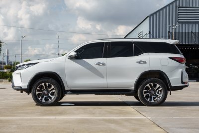 TOYOTA FORTUNER 2.4 LEADER AT 2022 (3ขว1279)