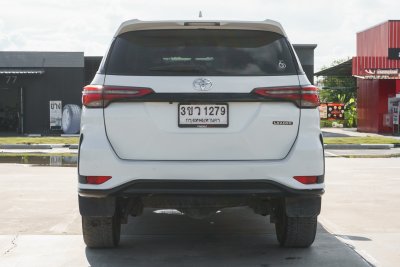 TOYOTA FORTUNER 2.4 LEADER AT 2022 (3ขว1279)