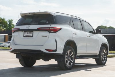 TOYOTA FORTUNER 2.4 LEADER AT 2022 (3ขว1279)