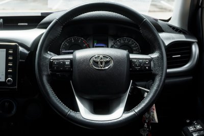 TOYOTA REVO DUAL CAB 2.4 PRERUNNER MID AT ปี2020 (กย6232)