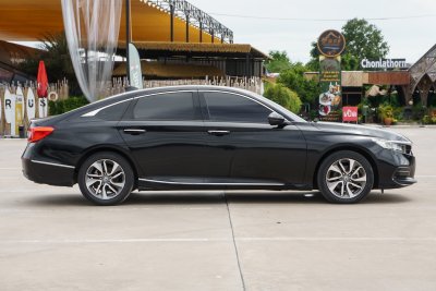 HONDA ACCORD 1.5 EL AT ปี2020 (9กฬ1690)