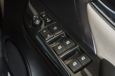 TOYOTA FORTUNER 2.8 LEGENDER 4WD ปี2020 (1ขน9205)