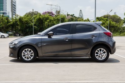 MAZDA 2 1.3 HIGH SPORT ปี2018 จด2019 (8กฒ1218)