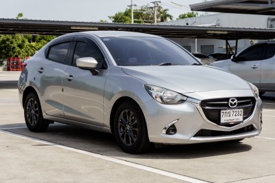 MAZDA 2 1.3 HIGH CONNECT ปี2017 จด2018 (7กช7232)