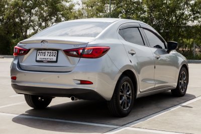 MAZDA 2 1.3 HIGH CONNECT ปี2017 จด2018 (7กช7232)
