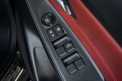 MAZDA 2 1.3 HIGH SPORT ปี2018 จด2019 (8กฒ1218)