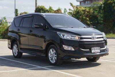 TOYOTA INNOVA 2.8 G CRYSTA ปี2019 (9กฎ4128)