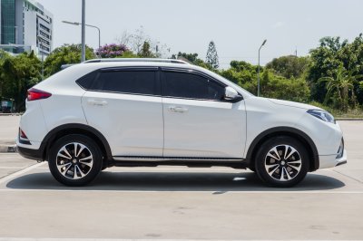 MG GS 1.5 X SUNROOF BLACK TOP AT ปี2017 (7กฒ9081)