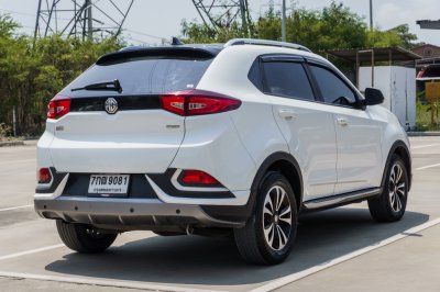 MG GS 1.5 X SUNROOF BLACK TOP AT ปี2017 (7กฒ9081)