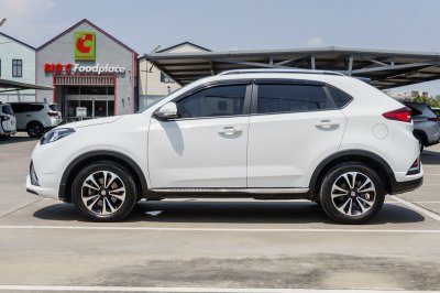 MG GS 1.5 X SUNROOF BLACK TOP AT ปี2017 (7กฒ9081)