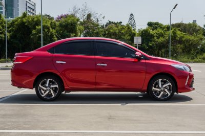 TOYOTA VIOS 1.5 HIGH AT ปี 2021 (2ขท3110)