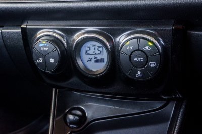 TOYOTA VIOS 1.5 HIGH AT ปี 2021 (2ขท3110)