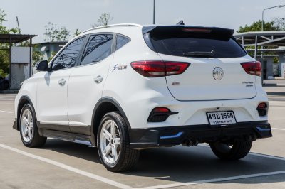 MG VS HEV 1.5 D ปี2022 จด2023 (4ขอ2596)