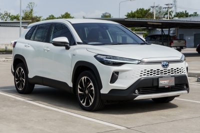 TOYOTA COROLLA CROSS 1.8 HEV PREMIUM AT ปี2025 (ชุดจด-3799)