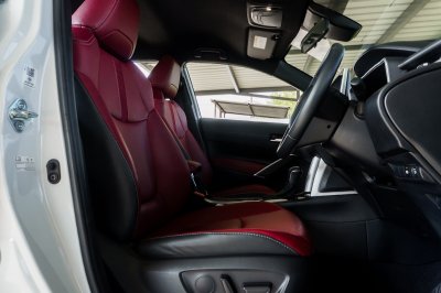 TOYOTA COROLLA CROSS 1.8 HEV PREMIUM AT ปี2025 (ชุดจด-3799)