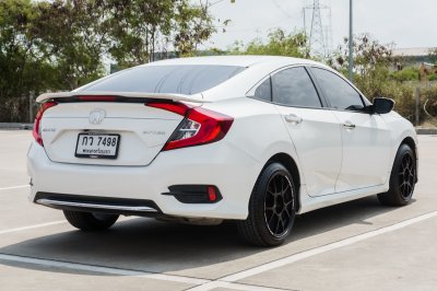 HONDA CIVIC 1.8 EL ปี2019 (กว7498)