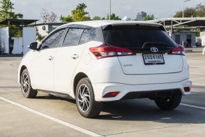 TOYOTA YARIS 1.2 SPORT AT ปี 2021 (2ขบ6185)