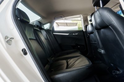 HONDA CIVIC 1.8 EL ปี2019 (กว7498)