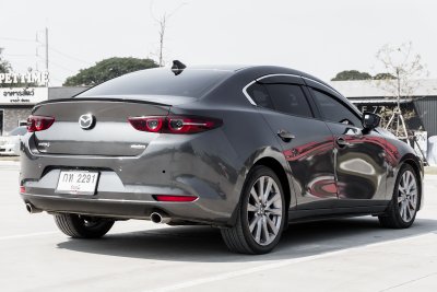 MAZDA 3 2.0 SP AT ปี2019 (5ขฎ586)