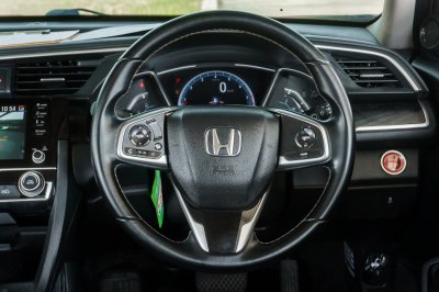 HONDA CIVIC 1.8 EL ปี2019 (กว7498)