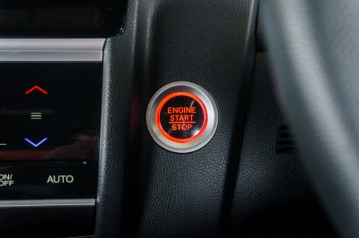 HONDA JAZZ 1.5 GK RS AT ปี2019 (8กว8626)