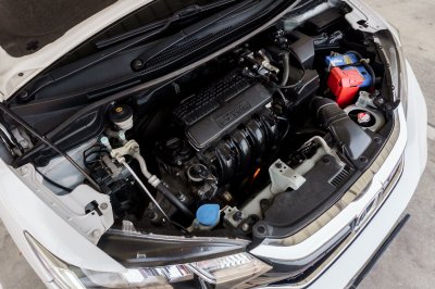 HONDA JAZZ 1.5 GK RS AT ปี2019 (8กว8626)