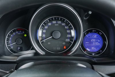 HONDA JAZZ 1.5 GK RS AT ปี2019 (8กว8626)