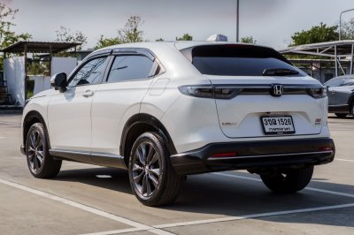 HONDA HR-V 1.5 E:HEV RS ปี2023 จด2024 (3ขฒ1526)