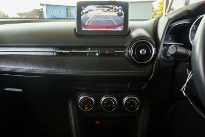 MAZDA 2 1.3 S LEATHER ปี2022 (2ขฮ3215)