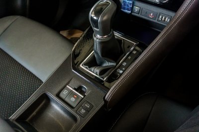 TOYOTA YARIS ATIV 1.2 PREMIUM ปี2024 (ชุดจด-0309)