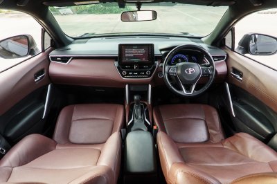 TOYOTA COROLLA CROSS 1.8 HYBRID PREMIUM ปี2022 (3ขฎ2301)