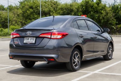 TOYOTA YARIS ATIV 1.2 SPORT AT ปี 2021 (2ขด313)