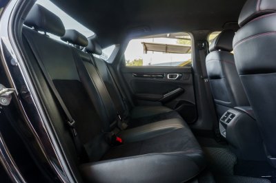 HONDA CIVIC 2.0 E:HEV RS ปี2023 (3ขฮ5075)