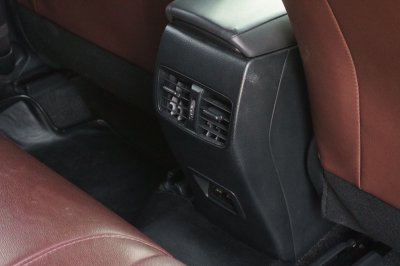 TOYOTA COROLLA CROSS 1.8 HYBRID PREMIUM ปี2022 (3ขฎ2301)