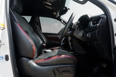 TOYOTA FORTUNER 2.4 LEGENDER ปี2022 (3ขช1827)