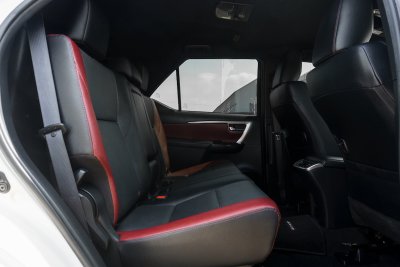 TOYOTA FORTUNER 2.4 LEGENDER ปี2022 (3ขช1827)