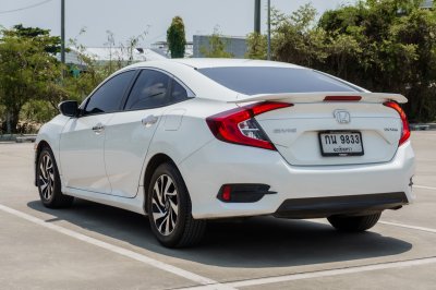 HONDA CIVIC 1.8 EL ปี2018 (กน9833)