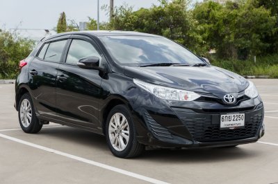 TOYOTA YARIS 1.2 E AT ปี 2017 (6กย2250)