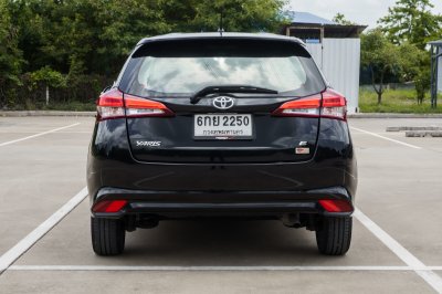TOYOTA YARIS 1.2 E AT ปี 2017 (6กย2250)
