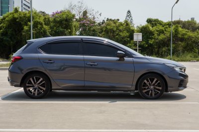 HONDA CITY 1.0 RS (5ประตู) AT ปี2022 จด2023 (4ขถ976)