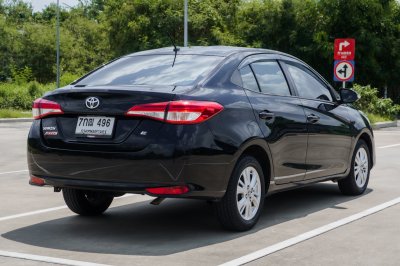 TOYOTA YARIS ATIV 1.2 E AT ปี 2018 (7กฒ496)